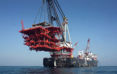 DLS 4200 heavylift vessel.